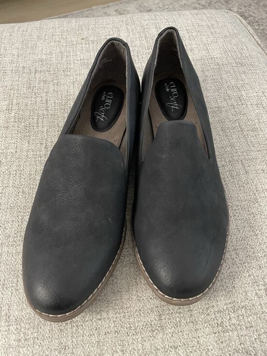 Euro Soft Shoes - Euro Soft by Sofft Shoes 8.5 Wayfield Slip On Loafers Black Faux Leather Womens
